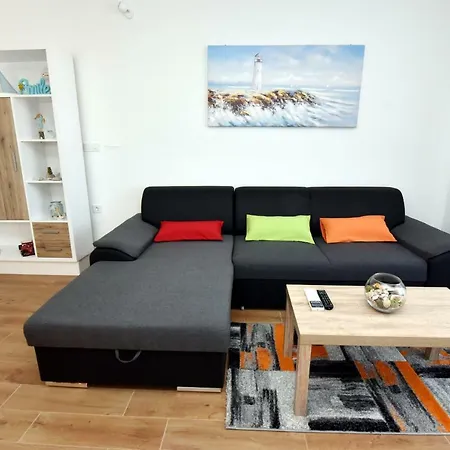 Apartment Mir